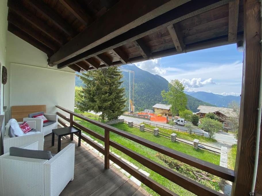 Apartamento Alpine Majestic Escape - Balcone Sulle Piste Di Sci Cir 0102 Champoluc Exterior foto